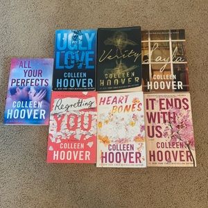 COLLEEN HOOVER BOOK BUNDLE!!